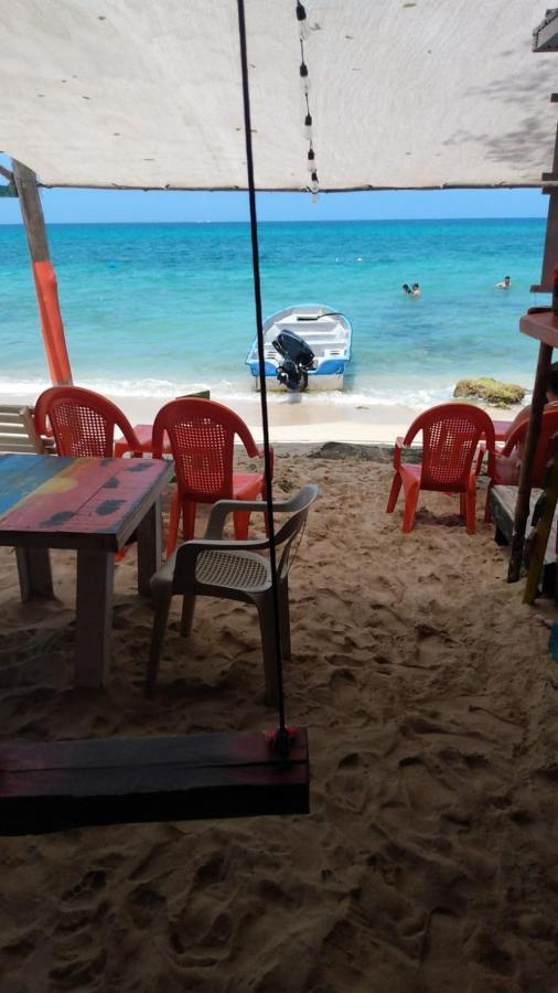 Hostel A Orilla Del Mar En Baru Kartagena Zewnętrze zdjęcie